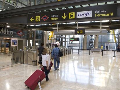 Entrada a la estación de Metro en el aeropuerto de Barajas.