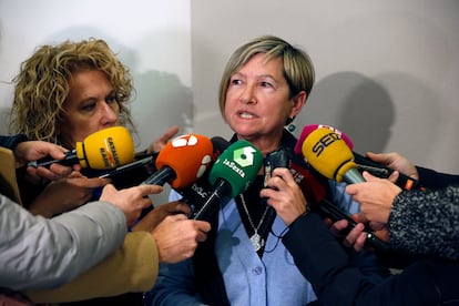 María José Carcelén, presidenta de Coordinadora de residencias 5+1, en la Fiscalía General del Estado para exigir una investigación exhaustiva sobre las muertes ocurridas en las residencias en la pandemia.