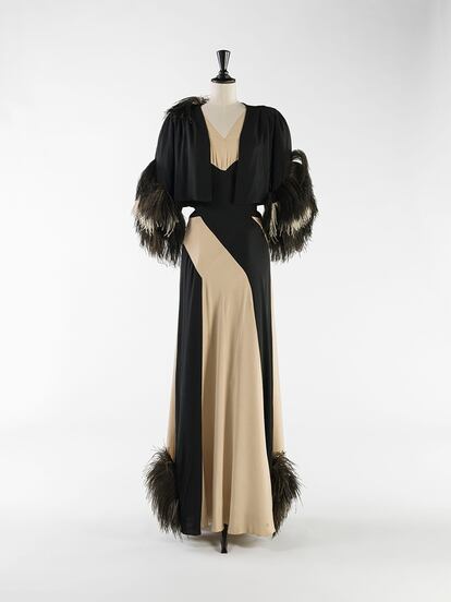 Conjunto de noche diseñado por Nina Ricci en 1937.