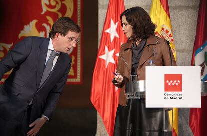 Madrid mayor José Luis Martínez-Almeida and Madrid premier Isabel Díaz Ayuso at a press conference on Tuesday.