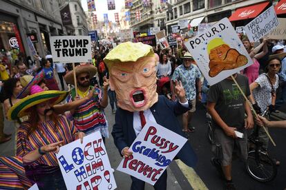 Decenas de miles de manifestantes anti-Trump se movilizan en Londres y en todo el país contra la visita del presidente de los Estados Unidos al Reino Unido.