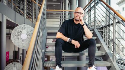 El músico Christopher von Deylen, conocido por su proyecto Schiller, durante una entrevista con EL PAÍS, en Berlín, el pasado mayo.