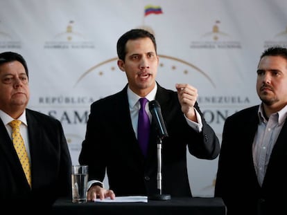 O presidente da Assembleia Nacional, Juan Guaidó, na entrevista coletiva de quinta-feira.