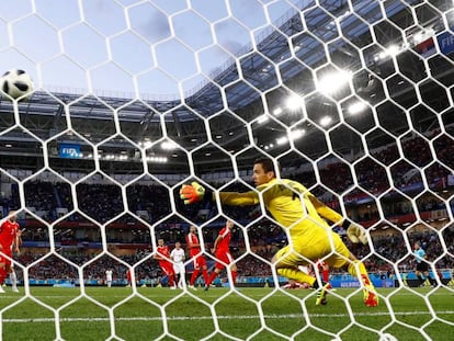 Soccer Football - World Cup - Group E - Serbia vs Switzerland - Kaliningrad Stadium, Kaliningrad, Russia - June 22, 2018 Switzerland's Granit Xhaka scores their first goal REUTERS/Gonzalo Fuentes