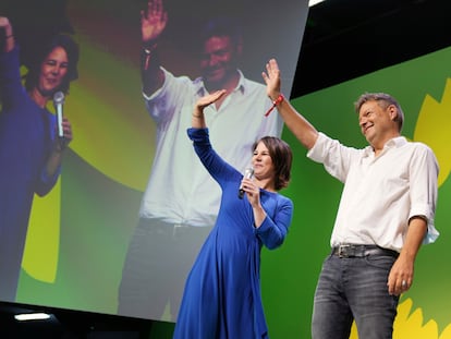 Annalena Baerbock y Robert Habeck, líderes de Los Verdes, tras conocer los resultados este domingo.