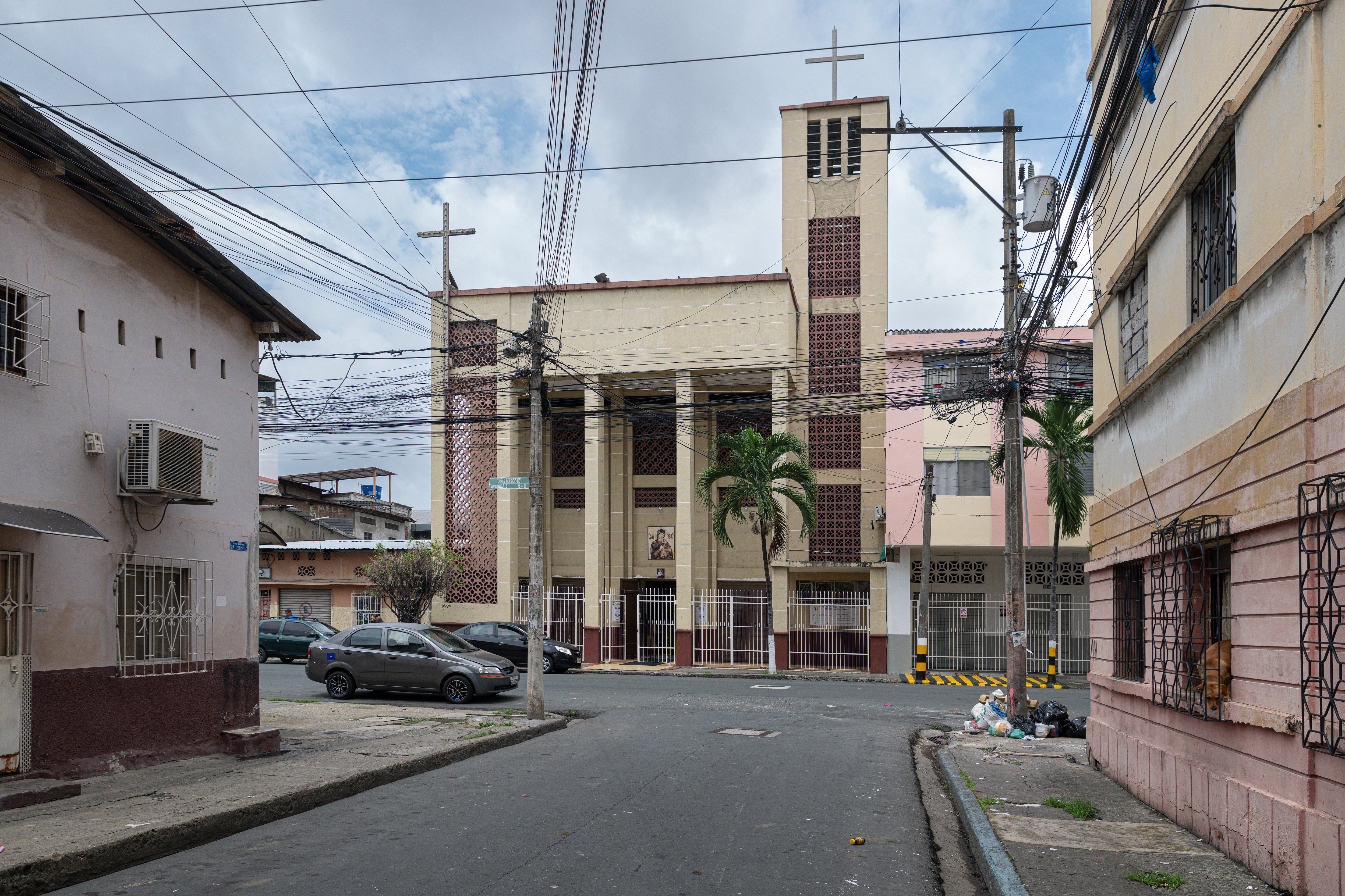 Fachada de la iglesia 'Nuestra Señora del Perpetuo Socorro'.