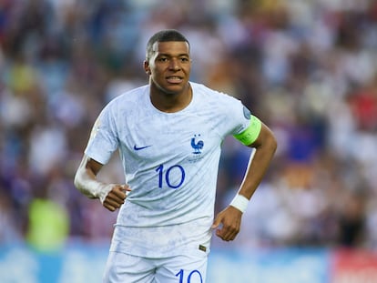 Kylian Mbappé, durante un partido con Francia frente a Gibraltar de clasificación para la Eurocopa, el pasado 16 de junio.