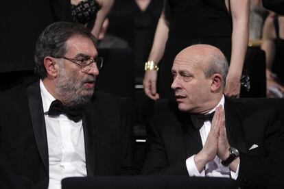 Last year's Goyas ceremony with José Ignacio Wert (r) next to Cinema Academy president Enrique Gonzalez Macho.