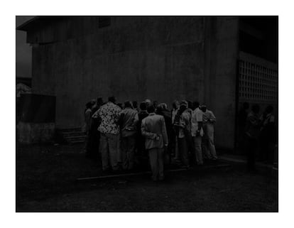 Scene #5370. Pointe Noire. Reunión con miembros del gobierno local. República Democrática del Congo, 2013