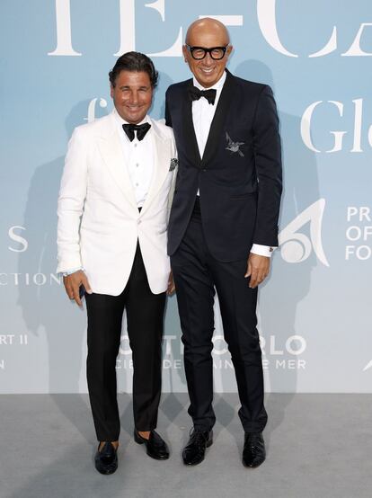 El director ejecutivo de Gucci Marco Bizzarri y Giorgio Veroni, en la gala.