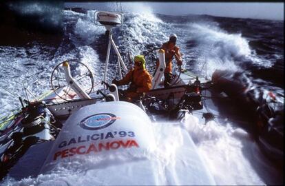 El Galicia 93 Pescanova, durante la regata.