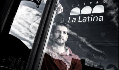 El actor Antonio Hortelano fotografiado en el teatro La Latina.