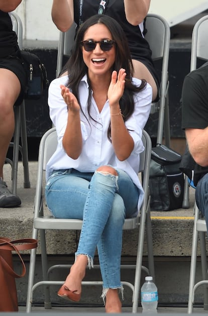 Meghan Markle é uma atriz norte-americana conhecida por sua participação na série 'Suits'. Filha de uma estadunidense negra e de pai holandês, ela sofreu ataques nas redes sociais de grupos racistas ao assumir o namoro com o príncipe britânico.