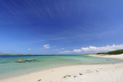 Estampa caribeña en Tresco Beach, en la isla de Scilly (Inglaterra).