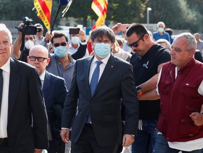 El expresidente catalán, Carles Puigdemont, a su llegada este lunes al tribunal de apelación de Sassari (Italia).