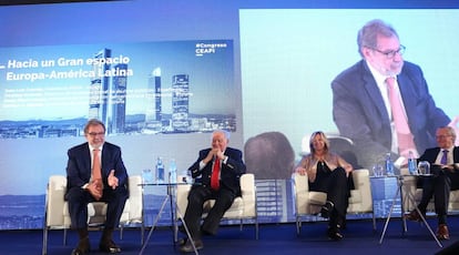 Los ponentes de la mesa redonda "Hacia un gran espacio Europa-América Latina"