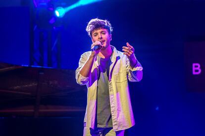 Blas Cantó, durante una actuación el jueves en el Teatro Monumental de Madrid en el acto de despedida antes de viajar a Róterdam.  