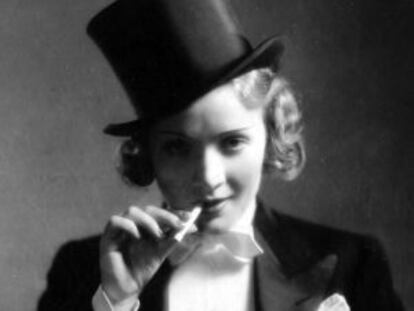 Marlene Dietrich, con esmoquin.