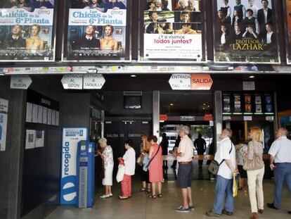 Sesión de cine para la tercera edad en el centro comerical de La Vaguada (Madrid).