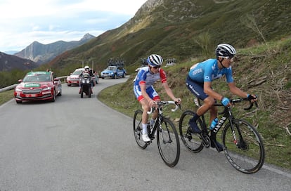 Soler y Gaudu, a la izquierda, durante la ascensión final.