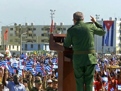 Fidel discursa em Havana, em 2000