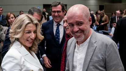 La vicepresidenta segunda y ministra de Trabajo, Yolanda Díaz y el secretario general de CCOO, Unai Sordo (en primer plano) junto con el secretario general de UGT, Pepe Álvarez, y el presidente de la patronal CEOE, Antonio Garamendi (en el centro), el pasado noviembre.