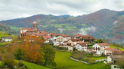 Ziga, uno de los pueblos del valle del Baztán, es uno de esos lugares perfectos para retomar fuerzas y descansar en un viaje repleto de emociones, al margen del bullicio y la rutina. 