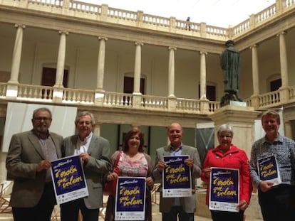 Representantes de Escola Valenciana, la Acad&egrave;mia Valenciana de la Llengua y la Universitat de Val&egrave;ncia.