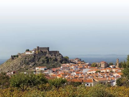 Panor&aacute;mica de Mont&aacute;nchez, en Extremadura. 