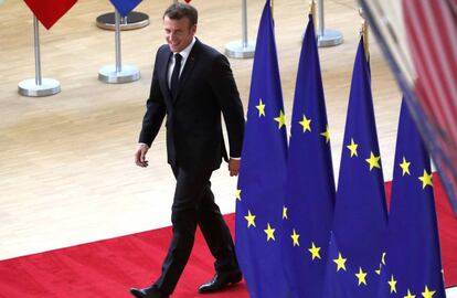 Emmanuel Macron, a su llegada a la cumbre de este martes en Bruselas.