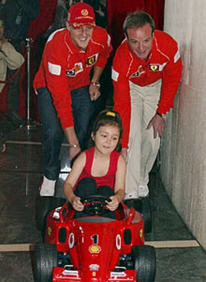 M. Schumacher y su compañero Barrichello.