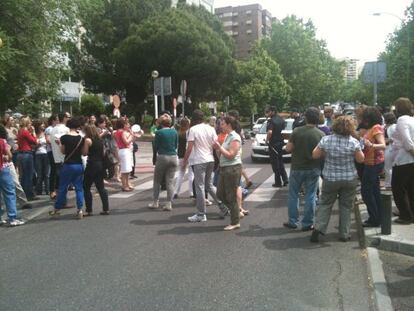 Empleados de la Audiencia Provincial durante la protesta.