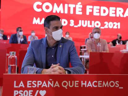 El presidente del Gobierno, Pedro Sánchez, en una reunión con los miembros del comité federal del PSOE, el 3 de julio en Madrid.