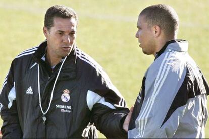 Wanderley Luxemburgo, junto a Ronaldo.