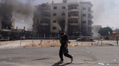 Un combatiente beduino este sábado en Sueida (suroeste de Siria), escenario de choques frente a la minoría drusa