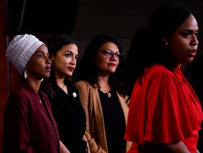 Desde la izquierda, las congresistas Ilhan Abdullahi Omar, Alexandria Ocasio-Cortez, Rashida Tlaib y Ayanna Pressley, en julio de 2019.