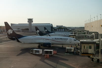 Aviones de Aeroméxico en la terminal 2 de Ciudad de México.