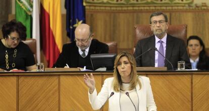 Susana D&iacute;az, durante su intervenci&oacute;n en el Parlamento.