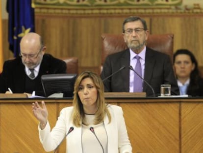 Susana D&iacute;az, durante su intervenci&oacute;n en el Parlamento.
