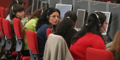 La importancia de las relaciones no se limita al primer empleo; se mantiene durante toda la carrera profesional.