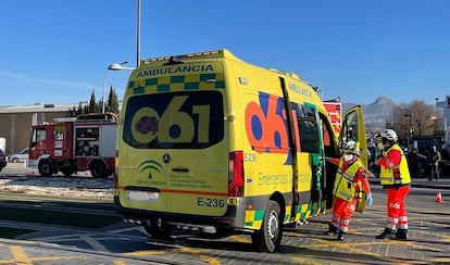 Fotografía de archivo de una ambulancia en Málaga.