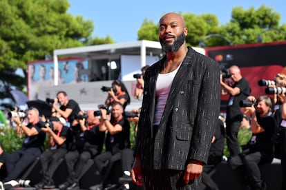 El actor Arinze Kene, en la alfombra roja del festival de cine de Venecia. 