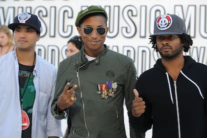 Los integrantes del grupo del 'empollón' (nerd), Chad Hugo, Pharrell Williams y Shay Haley.