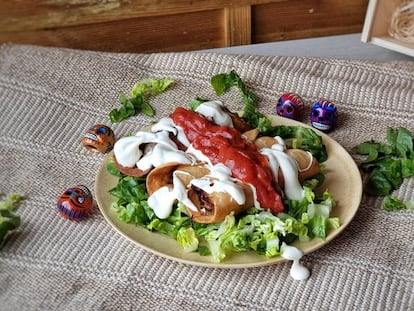 Tacos dorados de pollo