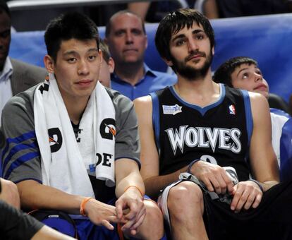 Jeremy Lin y Ricky Rubio, dos ases en el banquillo.