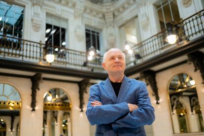 El compositor George Benjamin en la sede de la Fundación BBVA, en el casco viejo de Bilbao, el pasado 20 de junio.