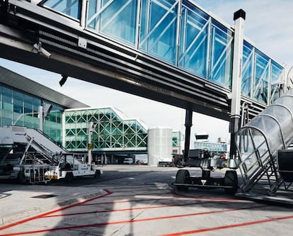 Nueva terminal del Aeropuerto de El Prat, proyectada por el Taller de Arquitectura Ricardo Bofill.