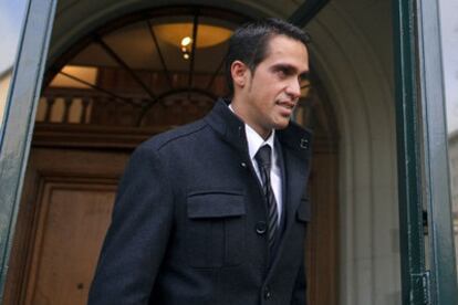 Contador, a la salida de los juzgados.
