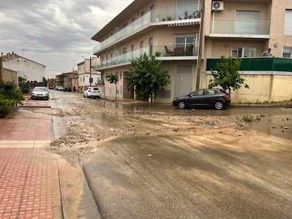 Una calle de la localidad zaragozana de Fuentes de Ebro, este sábado, en una imagen cedida por el Ayuntamiento.