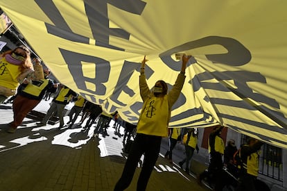 Manifestación de Amnistía Internacional celebrada en Madrid en febrero de 2022 para pedir la derogación de la 'ley mordaza'.
